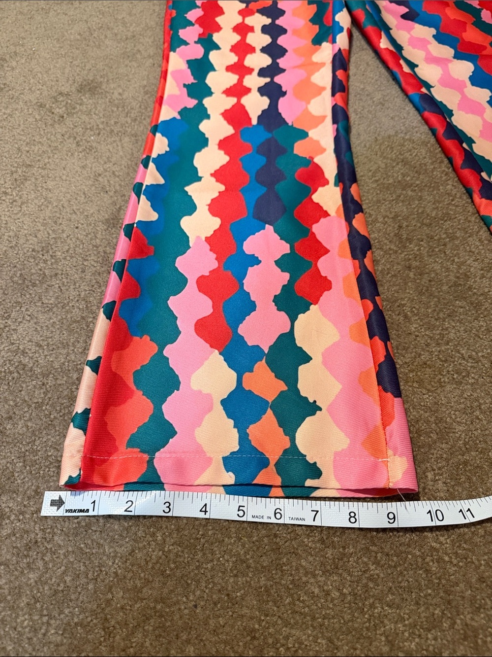 Multicolor Geometric Pants - Picture 4 of 5